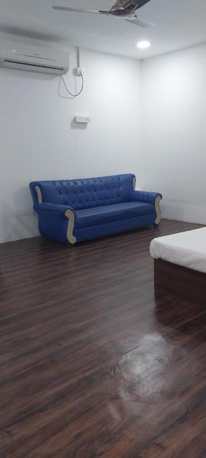 The Black Leaf Hotel Rāipur Kültér fotó